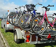 Transportunternehmen Karl-Heinz Maue, 31860 Emmerthal - Wir sind ihr kompetenter Ansprechpartner f�r Krankenfahrten und Personenbef�rderung, Funk-Mietwagen (Taxi) in Hameln, Flughafentransfer nach Hannover, Fahrradtransfer/Fahrradtransport f�r Hameln und die Weser-Fahrradtour im Weserbergland, au�erdem k�mmern wir uns um Transporte und Kurierdienst